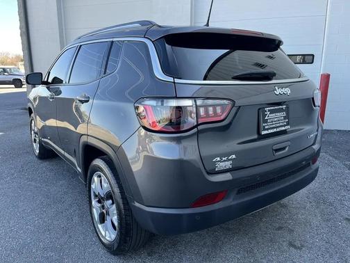 Granite Crystal Metallic Clearcoat 2021 Jeep Compass Limited