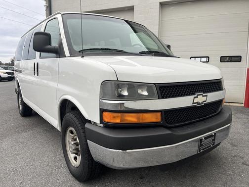 2005 Chevrolet Express 3500 Base