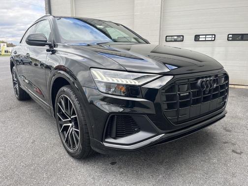 2022 Audi Q8 55 Premium Plus