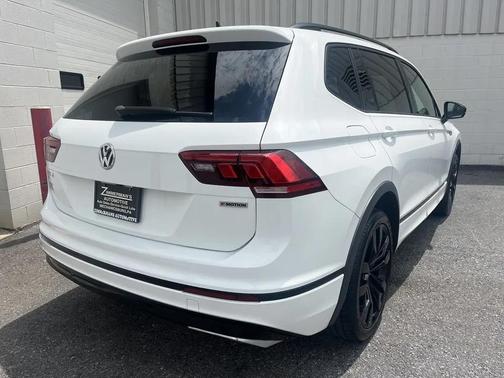 Pure White 2021 Volkswagen Tiguan 2.0T SE R-Line Black 4MOTION