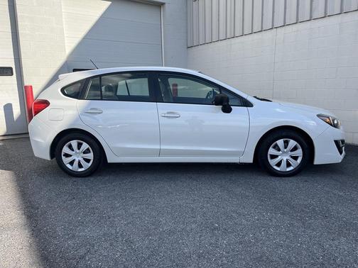 2016 Subaru Impreza 2.0i