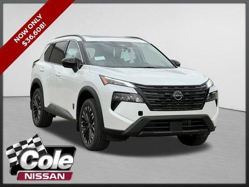 Everest White Pearl Tricoat 2026 Nissan Rogue Dark Armor