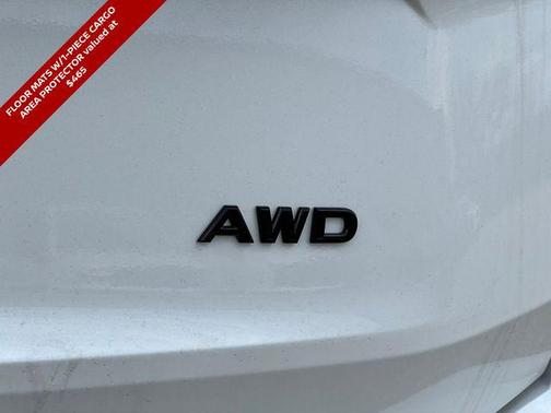 Everest White Pearl Tricoat 2026 Nissan Rogue Dark Armor