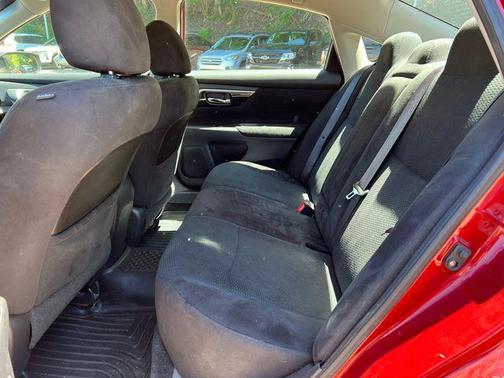 Cayenne Red Metallic 2014 Nissan Altima 2.5 S