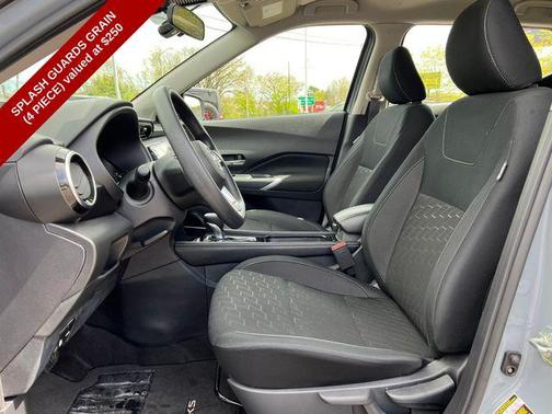 Gray/Super Black 2024 Nissan Kicks SV