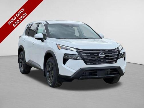 Everest White Pearl Tricoat 2026 Nissan Rogue SV