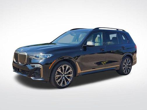 2022 BMW X7 M50i