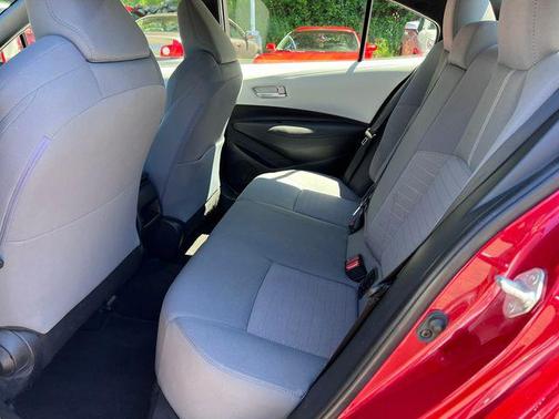 Barcelona Red Metallic 2020 Toyota Corolla SE