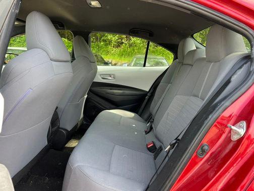 Barcelona Red Metallic 2020 Toyota Corolla SE