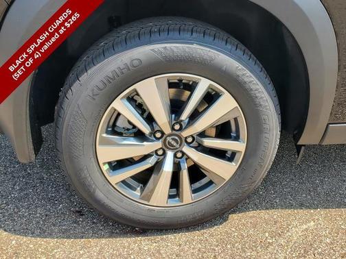 2025 Nissan Pathfinder SL 4WD