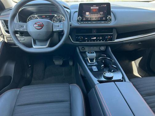 Obsidian Green 2026 Nissan Rogue Rock Creek