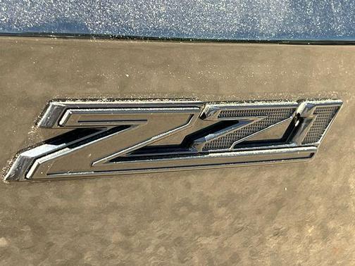Mosaic Black Metallic 2026 Chevrolet Traverse AWD Z71