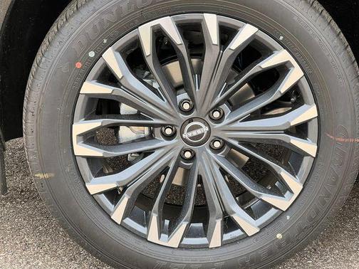 Obsidian Green 2026 Nissan Rogue Platinum