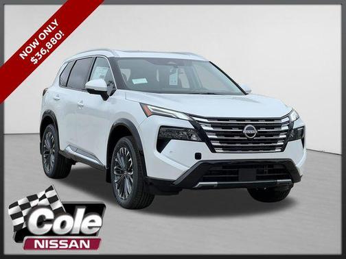 Everest White Pearl Tricoat 2026 Nissan Rogue Platinum