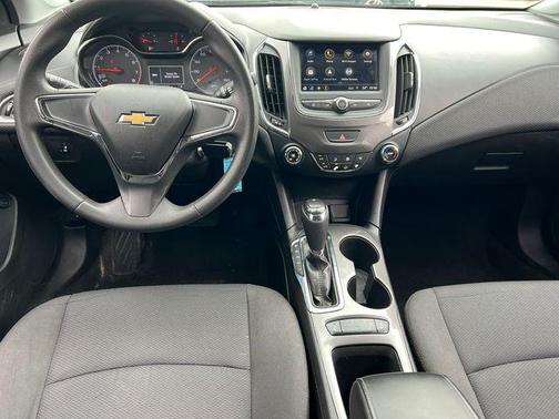 Summit White 2019 Chevrolet Cruze LS