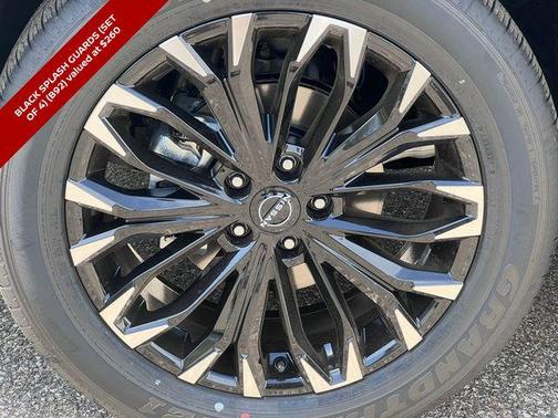 Everest White Pearl Tricoat 2026 Nissan Rogue Dark Armor