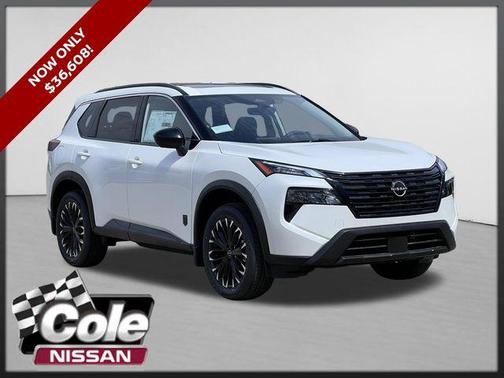 Everest White Pearl Tricoat 2026 Nissan Rogue Dark Armor