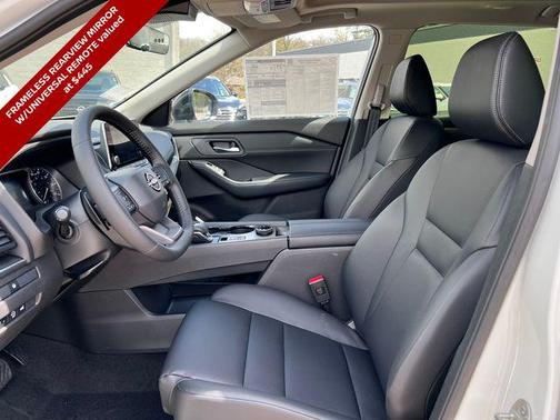 Everest White Pearl Tricoat 2026 Nissan Rogue Dark Armor