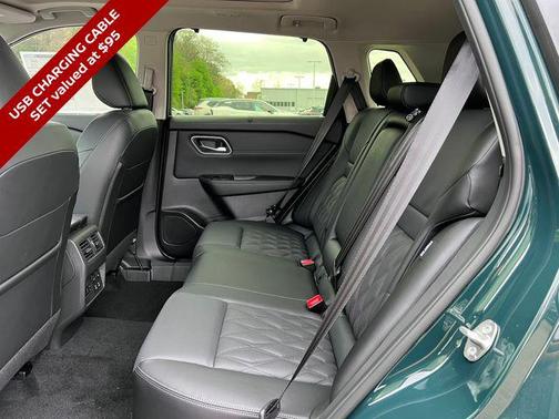 Obsidian Green 2026 Nissan Rogue Platinum