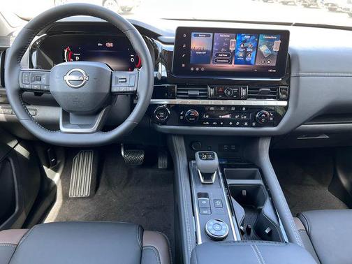 Super Black 2026 Nissan Pathfinder Platinum