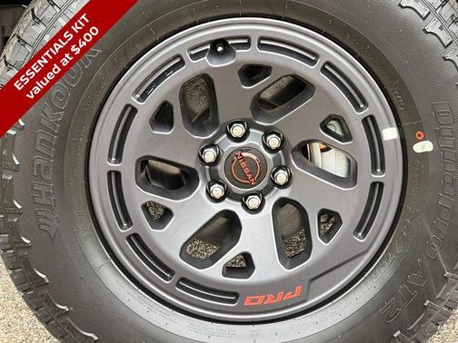 Super Black 2025 Nissan Frontier PRO-4X