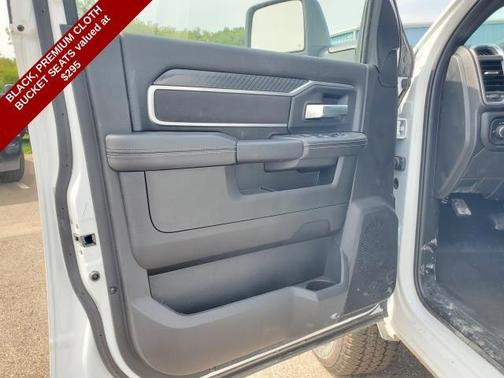 2025 RAM 2500 Big Horn Crew Cab 4x4 6'4' Box