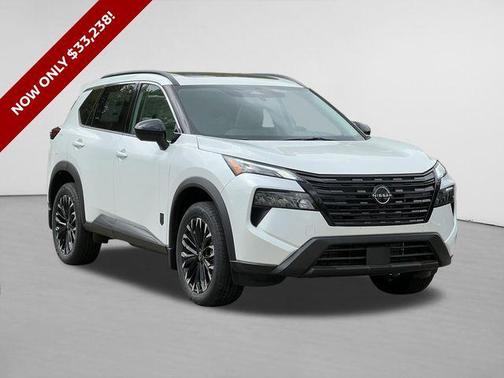 Everest White Pearl Tricoat 2026 Nissan Rogue Dark Armor