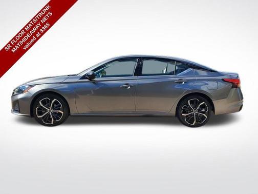 2023 Nissan Altima SR FWD