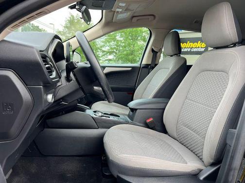 Agate Black Metallic 2020 Ford Escape SE
