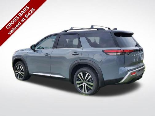 2025 Nissan Pathfinder Platinum 4WD