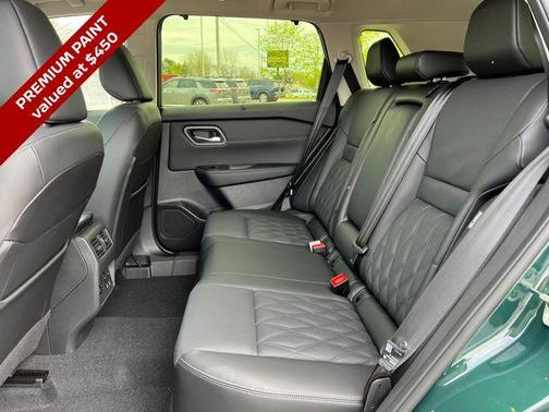 Obsidian Green 2026 Nissan Rogue Platinum