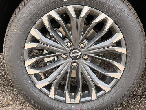Obsidian Green 2026 Nissan Rogue Platinum