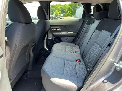 Gun Metallic 2026 Nissan Kicks SV