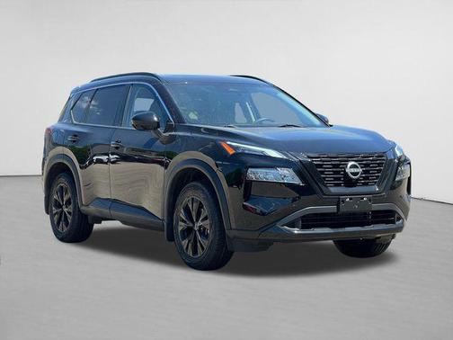 Super Black 2023 Nissan Rogue SV
