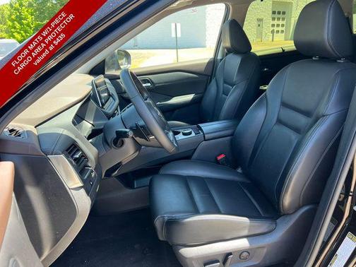 Super Black 2023 Nissan Rogue SV