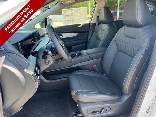 Everest White Pearl Tricoat 2026 Nissan Murano Platinum