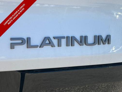Everest White Pearl Tricoat 2026 Nissan Murano Platinum