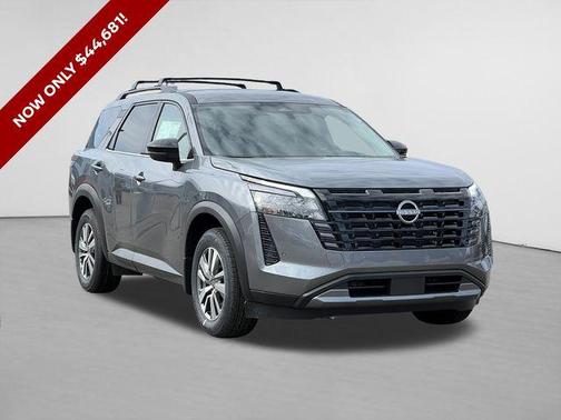 Gun Metallic 2026 Nissan Pathfinder SL