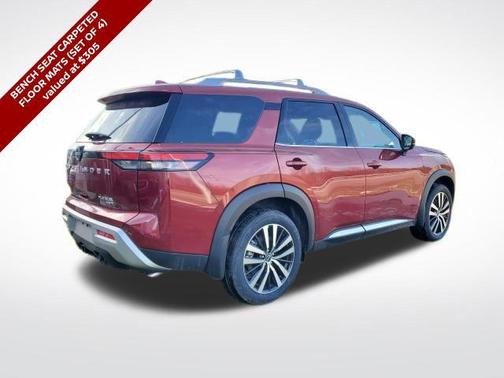 2025 Nissan Pathfinder Platinum 4WD