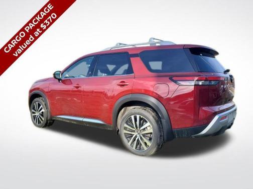 2025 Nissan Pathfinder Platinum 4WD