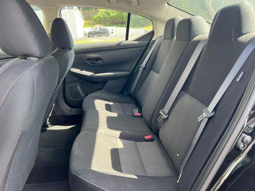 Super Black 2024 Nissan Sentra SV