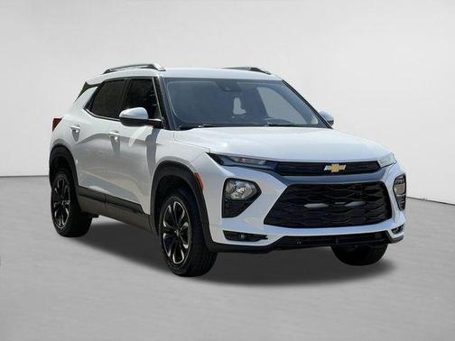 Summit White 2022 Chevrolet Trailblazer LT