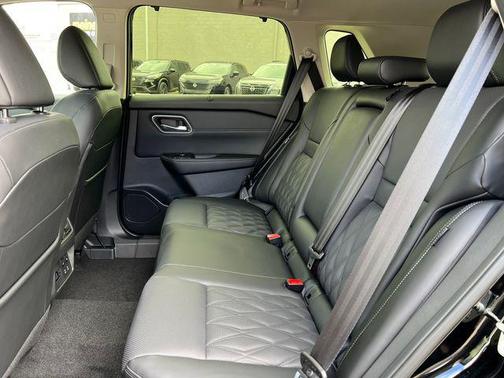 Super Black 2026 Nissan Rogue Platinum