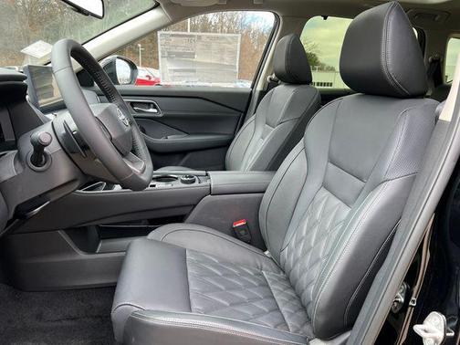 Super Black 2026 Nissan Rogue Platinum