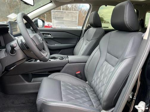 Super Black 2026 Nissan Rogue Platinum
