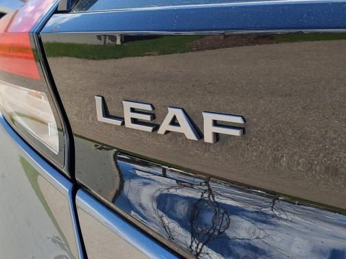2024 Nissan Leaf SV PLUS