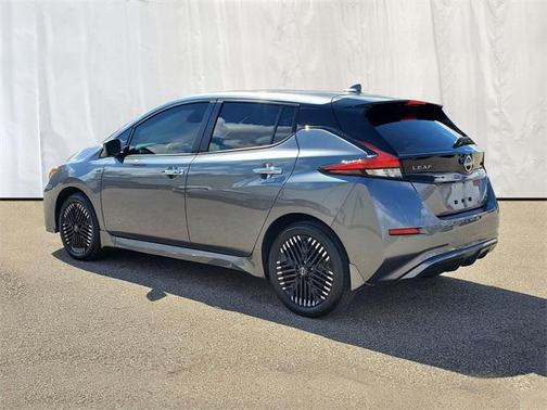 2024 Nissan Leaf SV PLUS