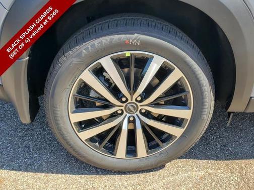 2025 Nissan Pathfinder Platinum 4WD