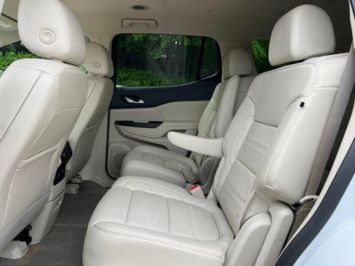 Summit White 2023 GMC Acadia Denali