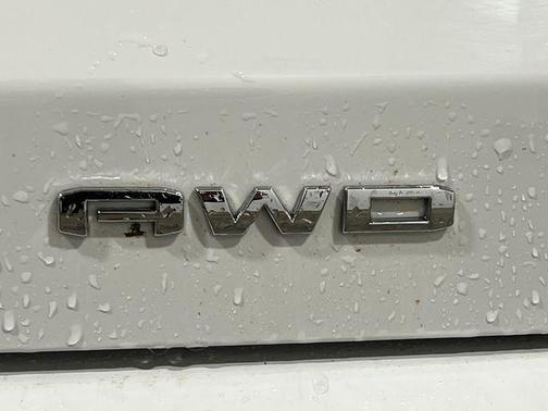 Summit White 2023 GMC Acadia Denali